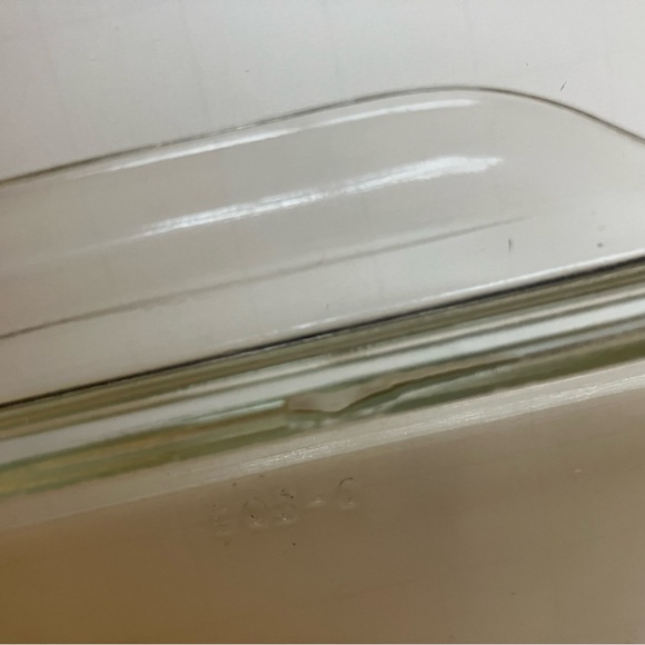 Vintage Pyrex 503 Dish + Lid - Picture 12 of 15